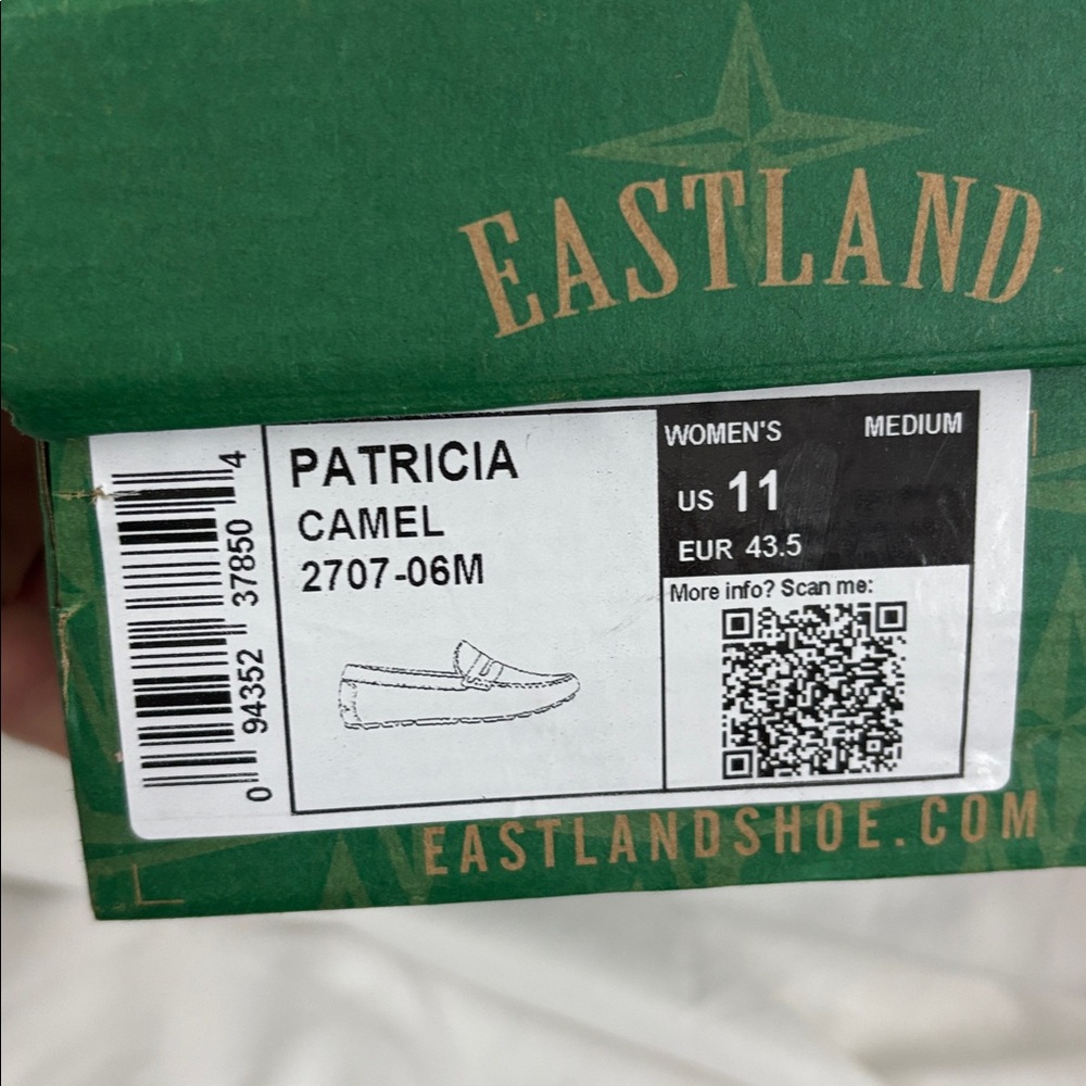 New in Box Eastland sz11 Women’s Patricia Camel color Leather Slip-On Loafers… - Picture 2 of 9